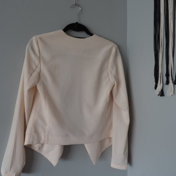 H&M Divided Blazer - Picture 2 of 3